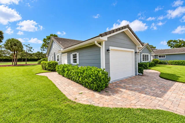 Residence photo 4
