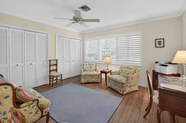 Residence photo 35