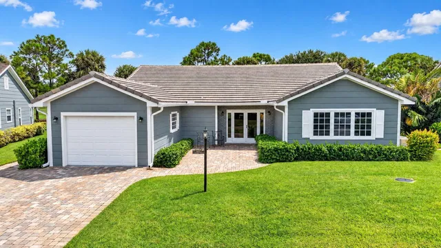 Residence photo 43