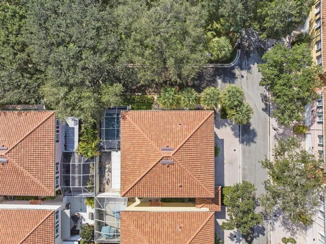Residence photo 8