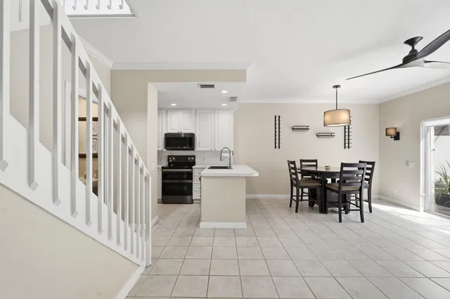 Residence photo 11