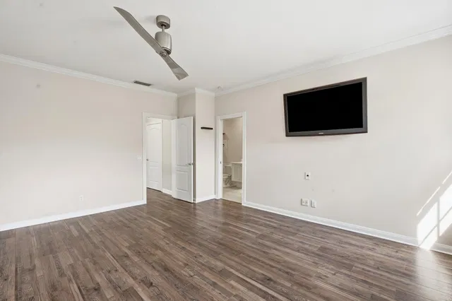 Residence photo 18