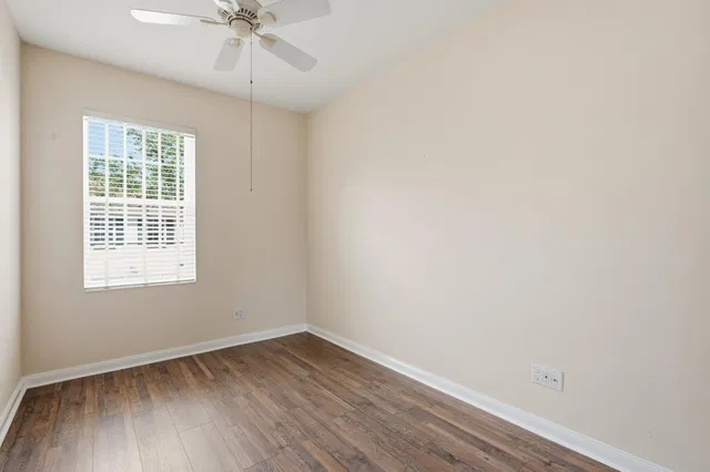Residence photo 20