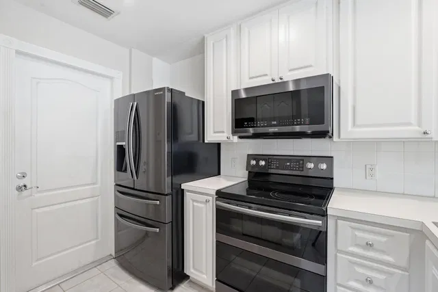 Residence photo 23