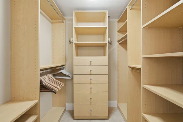 Unit 1104 photo 12