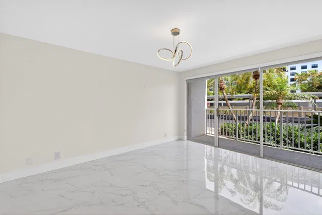 Unit 105 photo 6