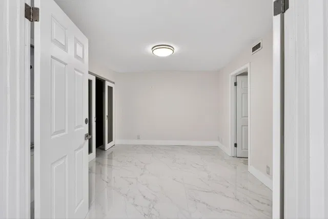 Unit 105 photo 23
