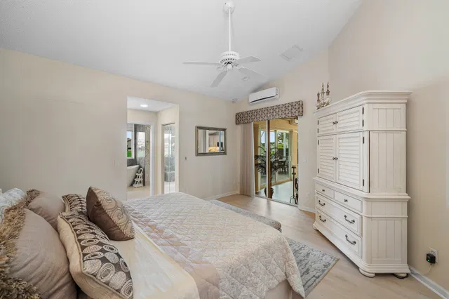 Residence photo 23