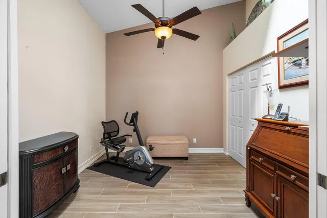 Residence photo 30