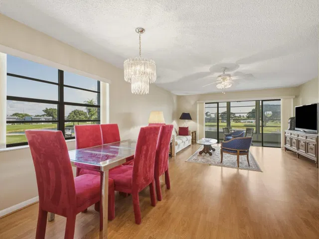  Residence photo 10