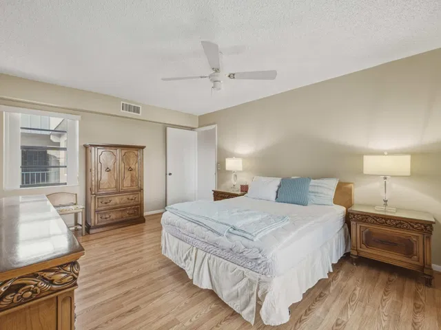  Residence photo 14