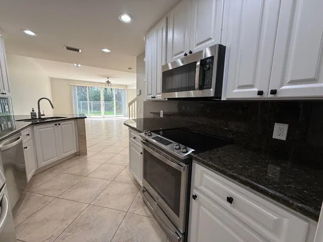 Residence photo 15