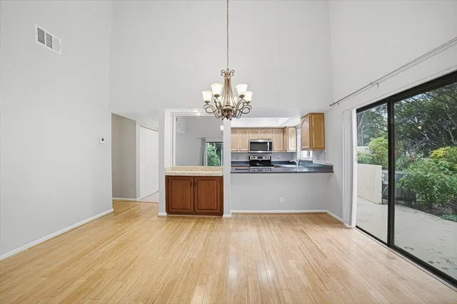  Residence photo 8