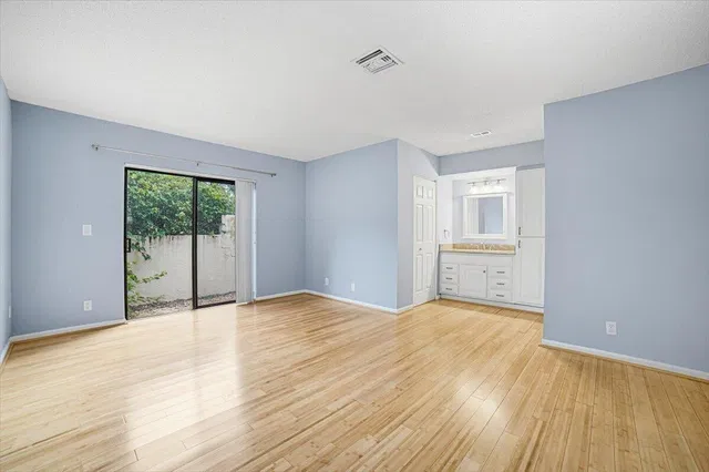  Residence photo 14