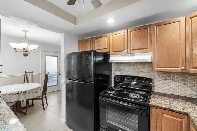 Residence photo 9