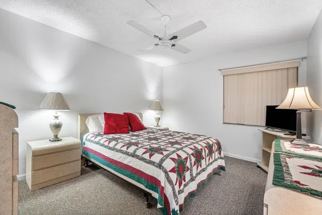 Residence photo 14