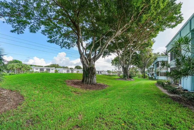 Residence photo 24