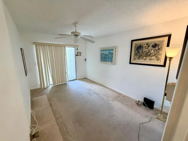 Residence photo 10