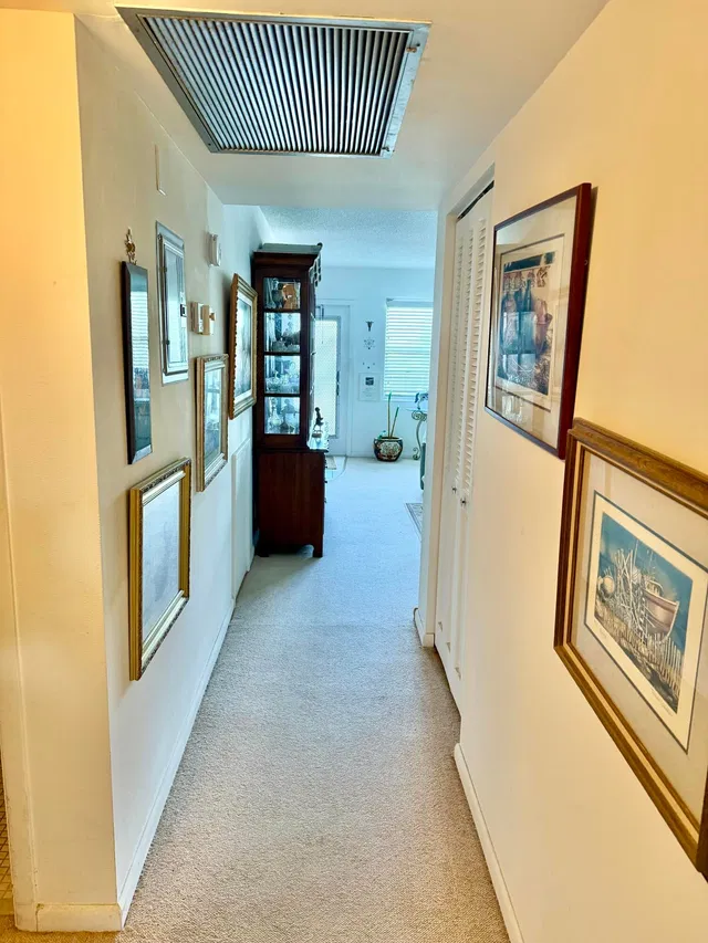 Residence photo 11