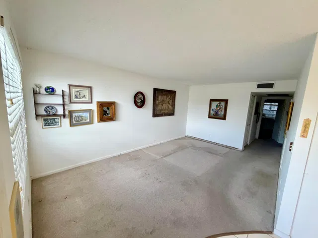 Residence photo 13
