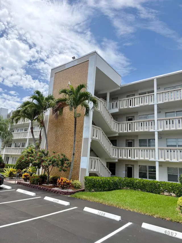 Residence photo 18