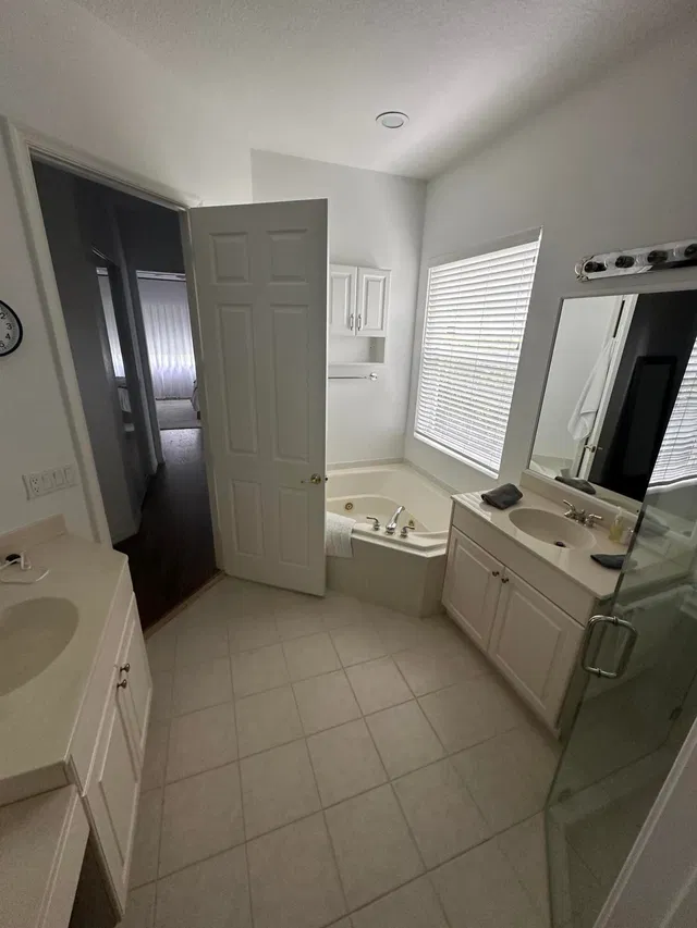 Residence photo 18