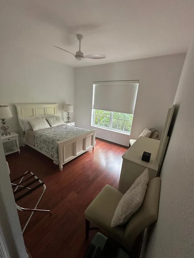 Residence photo 24
