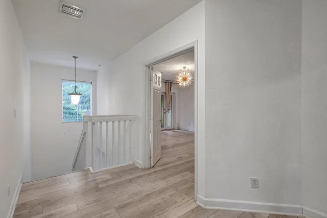 Residence photo 20