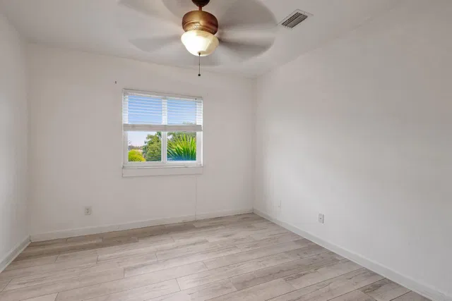 Residence photo 30