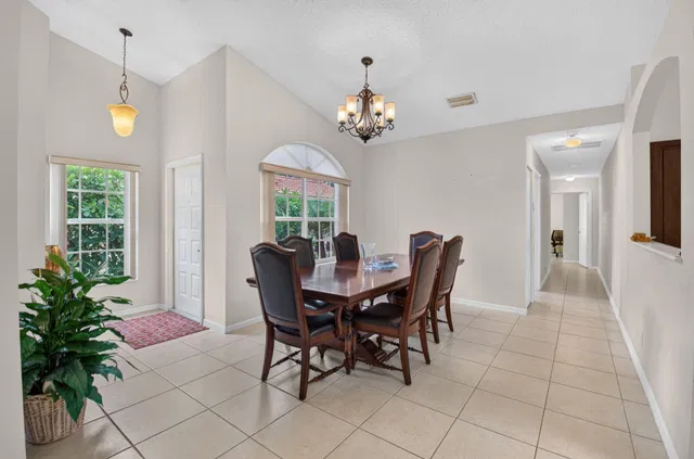 Residence photo 6