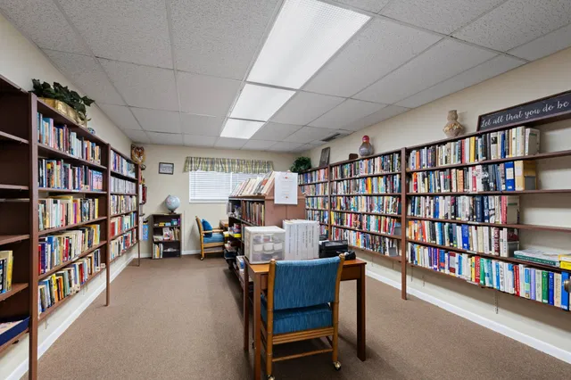 Unit D112 photo 23