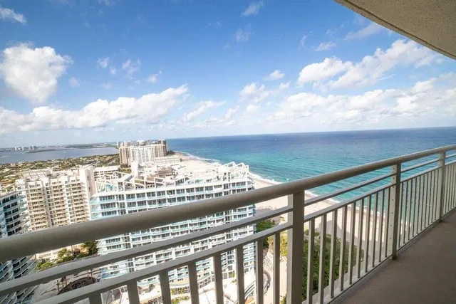 Tiara Singer Island Unit 33B photo 2