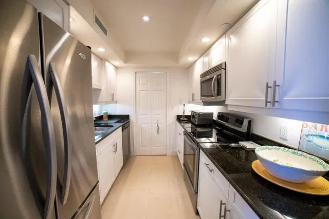 Tiara Singer Island Unit 33B photo 5