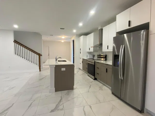 Residence photo 6