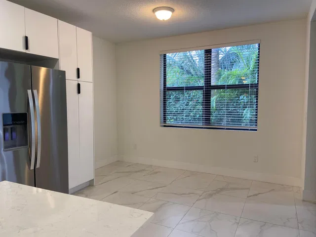 Residence photo 7