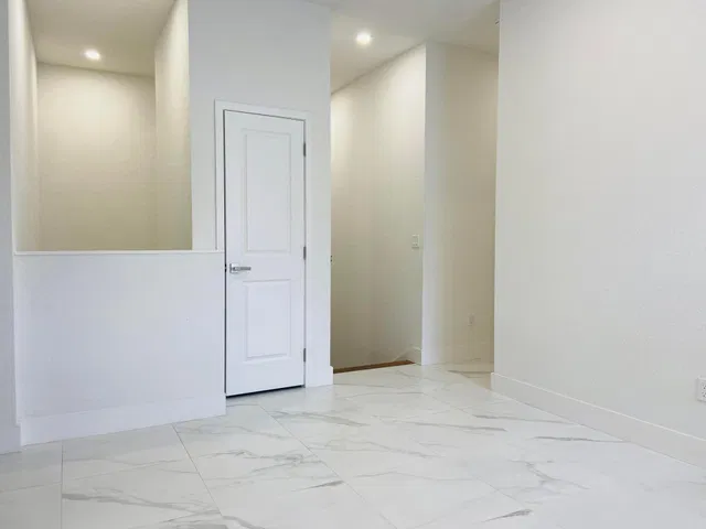 Residence photo 14