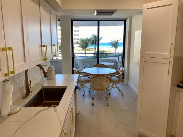 South Palm Beach Unit 306 photo 6