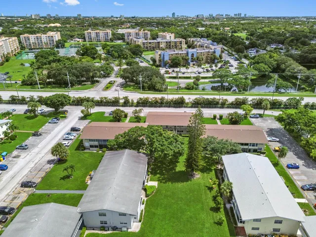 Residence photo 26