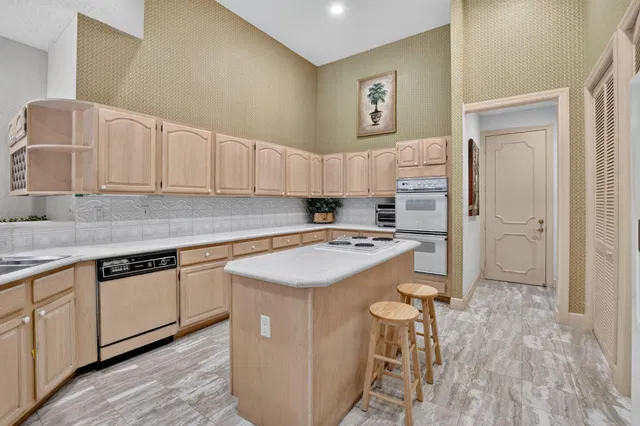  Residence photo 15