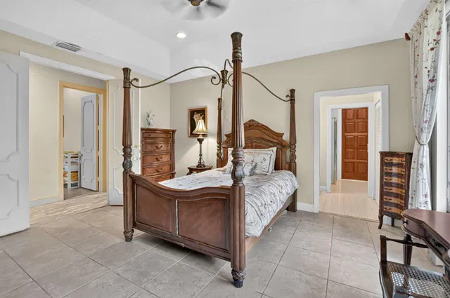  Residence photo 24