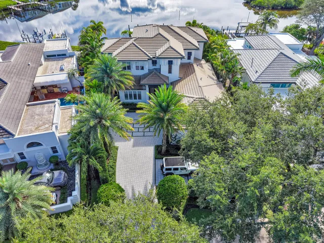 Admirals Cove Residence photo 4