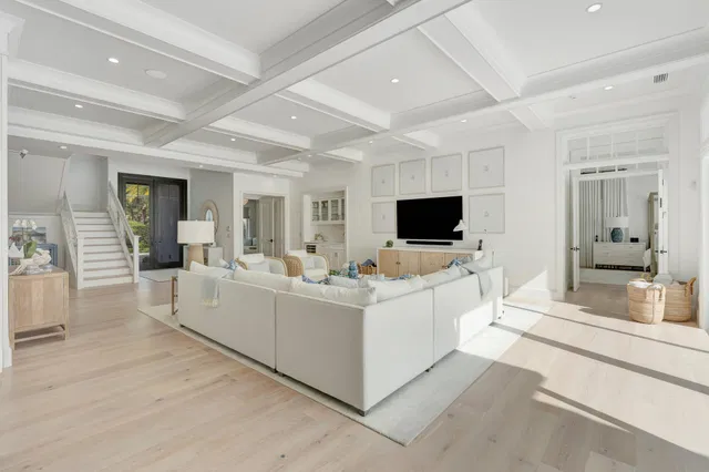 Admirals Cove Residence photo 12