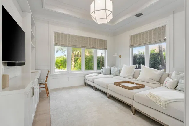 Admirals Cove Residence photo 20
