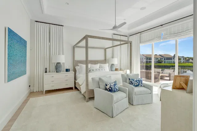 Admirals Cove Residence photo 23