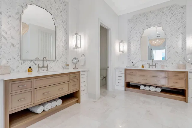 Admirals Cove Residence photo 29