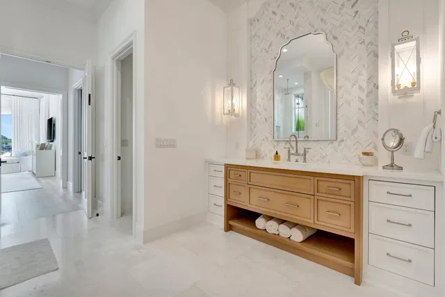 Admirals Cove Residence photo 33