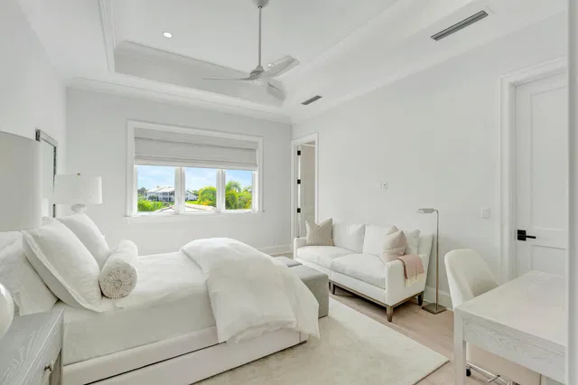 Admirals Cove Residence photo 44