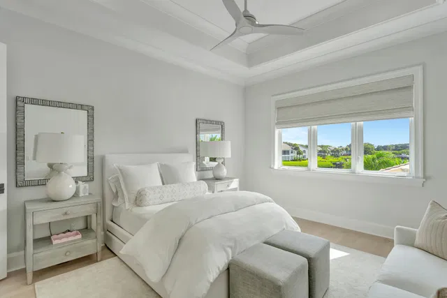 Admirals Cove Residence photo 45