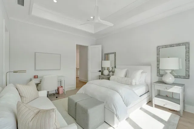 Admirals Cove Residence photo 46