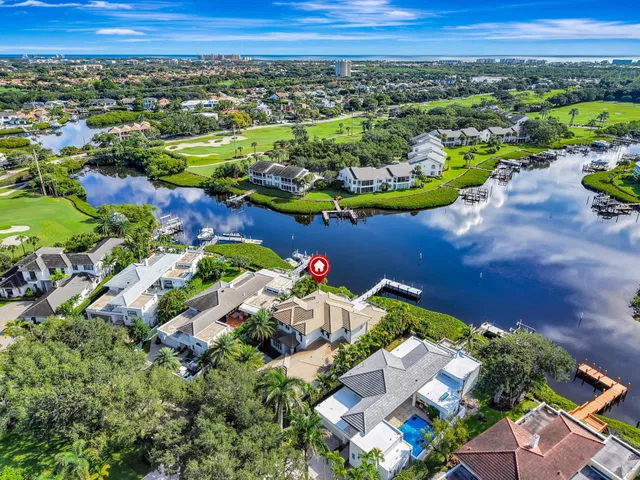 Admirals Cove Residence photo 78